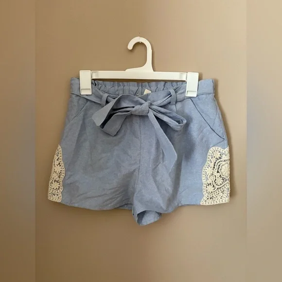 Francesca's Miami Pamela Light Blue Shorts Tie Waist ~ Crochet Trim Sz Medium - Picture 5 of 8